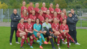 Frauen- & Mädchenfussball im Kreis Reutlingen – Teamfoto der Frauenmannschaft des SKV Eningen